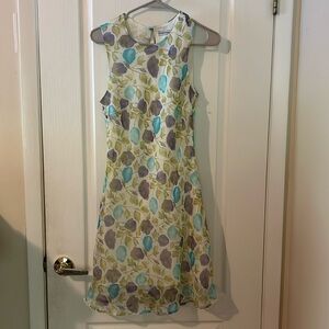 Juniors size 11 sleeveless dress with built-in slip perfect for any occasion